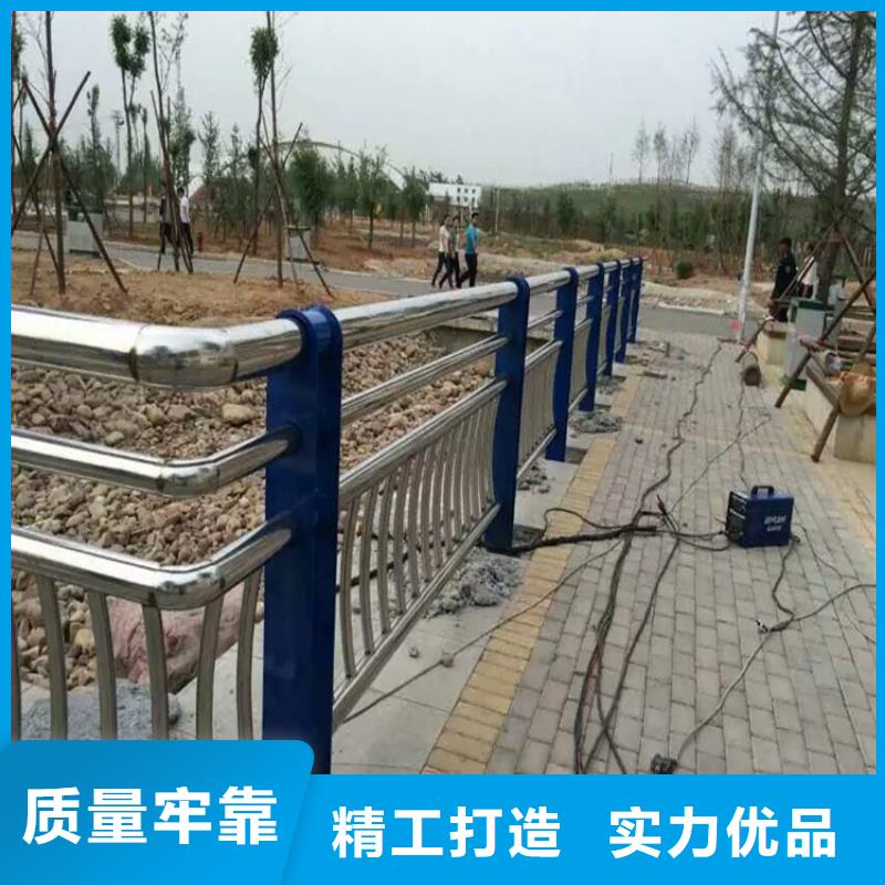 不锈钢复合管防撞护栏立柱正规厂家