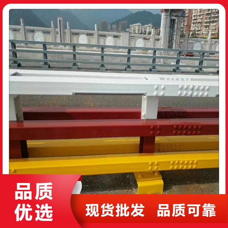 防撞护栏_铝合金护栏注重细节