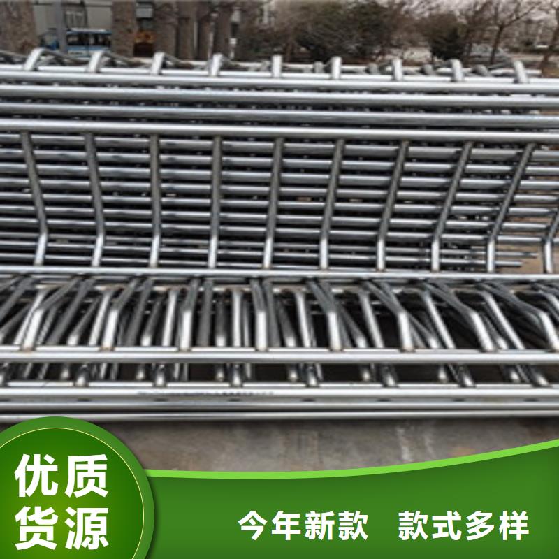 护栏-热镀锌喷塑钢板立柱严格把控质量