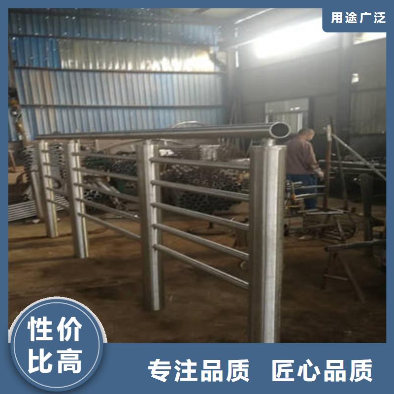【公路护栏】-镀锌喷塑防撞栏诚信商家