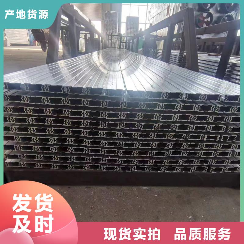 镀锌钢管_无缝管库存丰富