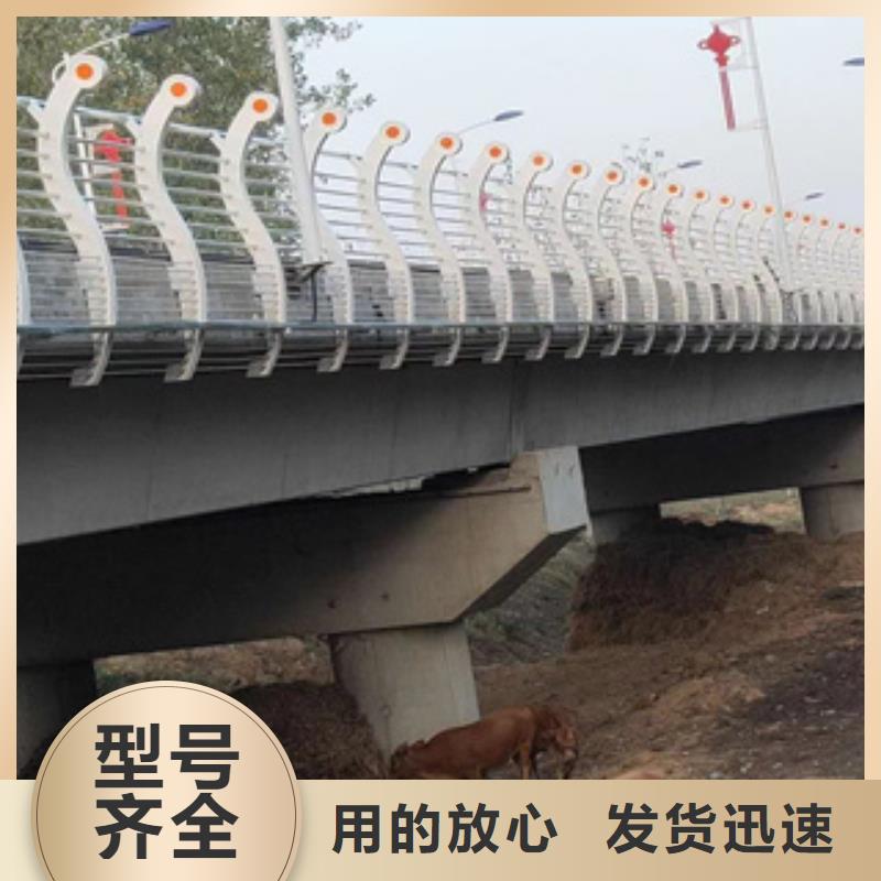 海南省澄迈县钢管木纹转印栏杆来图生产