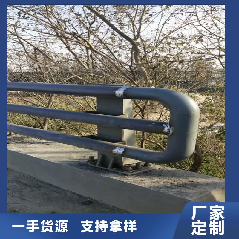 氟碳漆喷塑防撞护栏不锈钢木纹转印栏杆厂家现货充足量大优惠