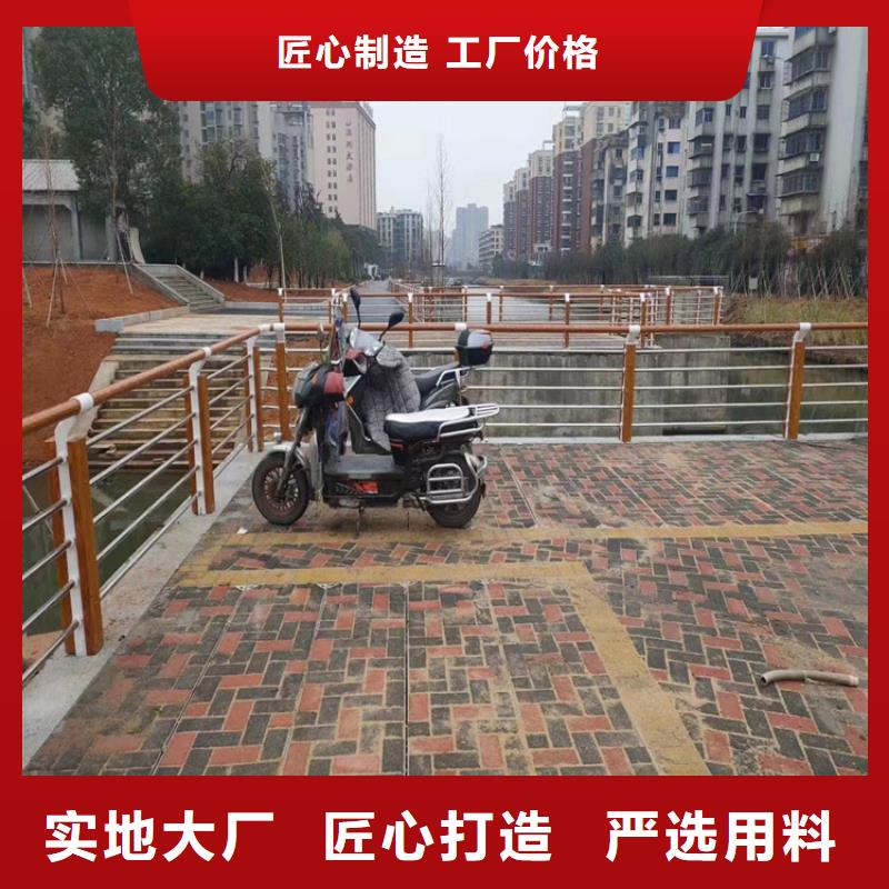 高铁站防撞护栏造型别致