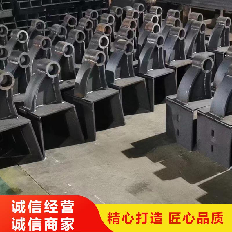 自治区316不锈钢复合管护栏造型优美