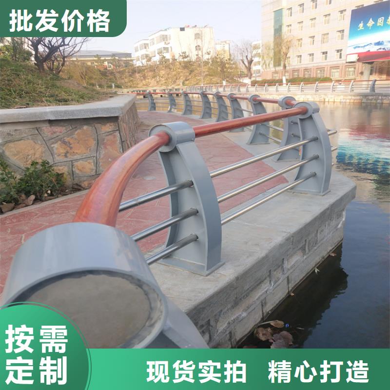 木纹转印桥梁护栏使用寿命长久