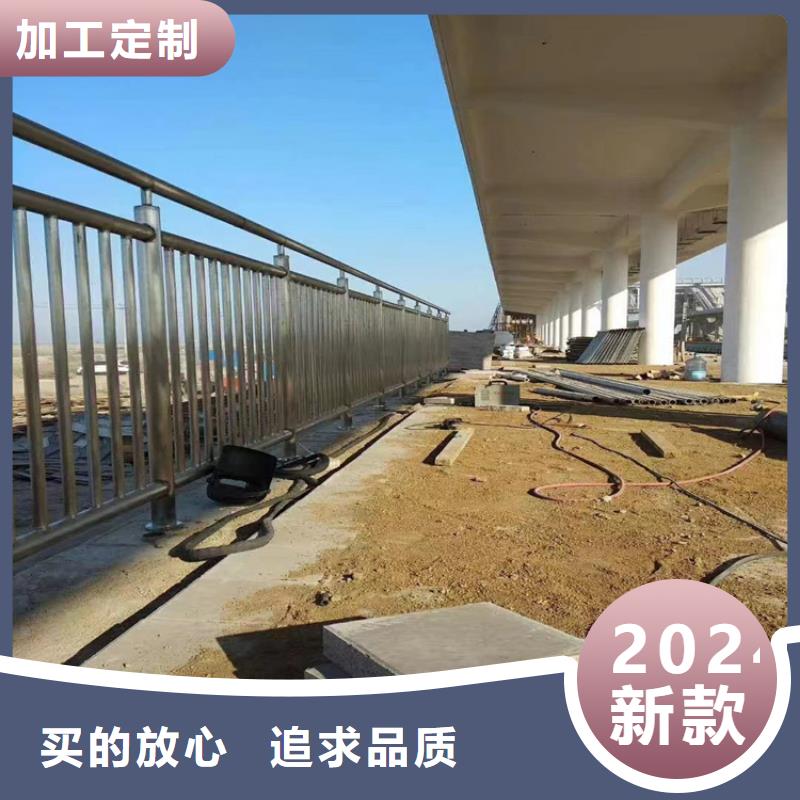 木纹转印桥梁护栏使用寿命长久