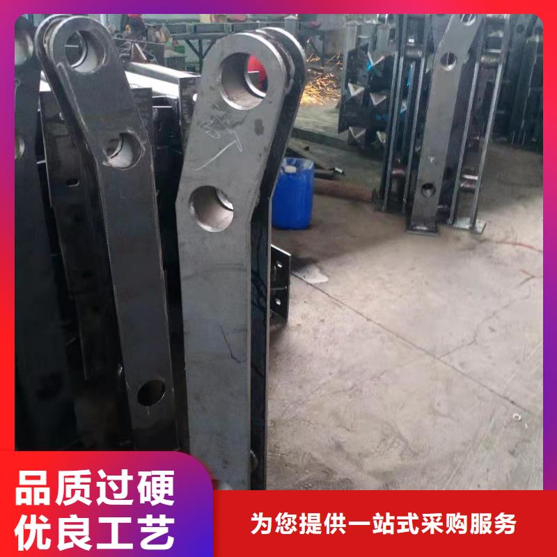 不锈钢护栏镀锌管景观护栏厂家技术完善