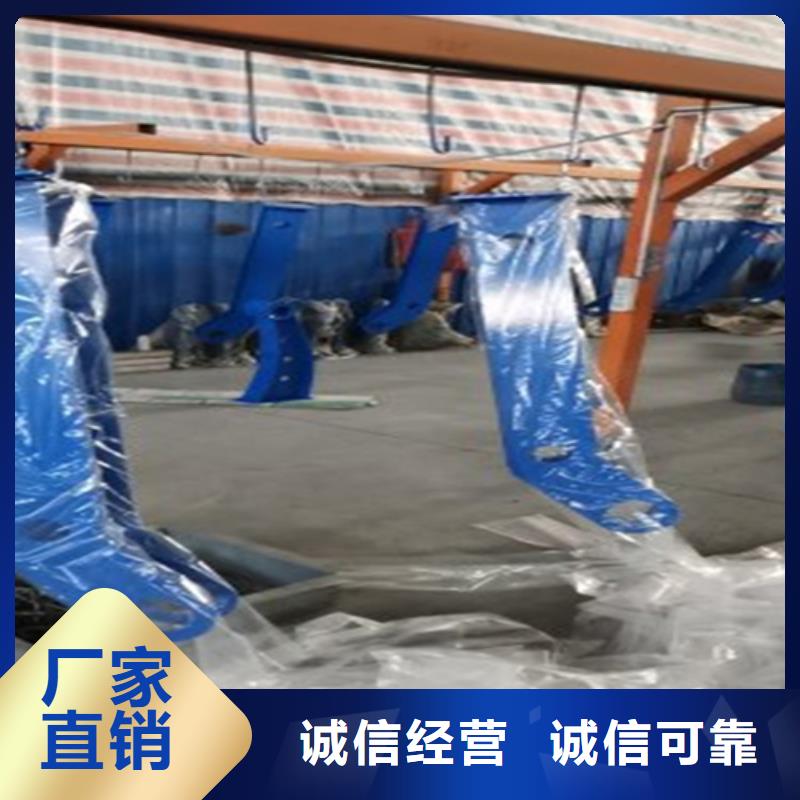 灯光防撞护栏上门施工