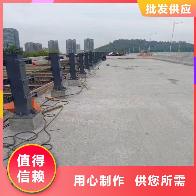不锈钢复合管护栏-防撞护栏立柱厂家您身边的厂家