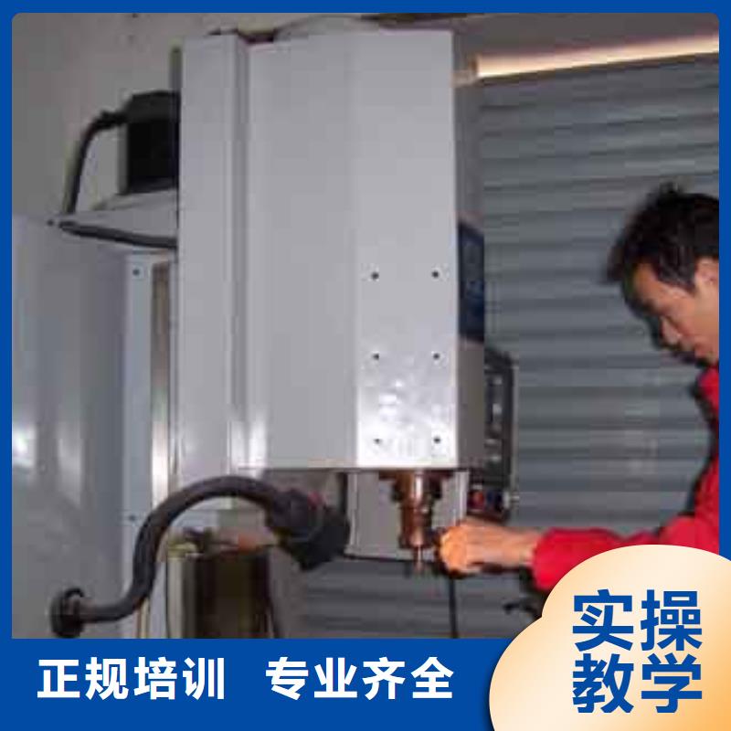 【数控培训特色小吃学校课程多样】