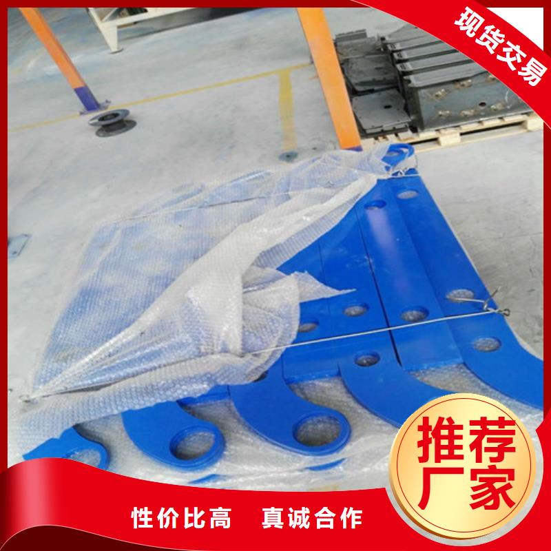 【不锈钢复合管防撞立柱精工细致打造】