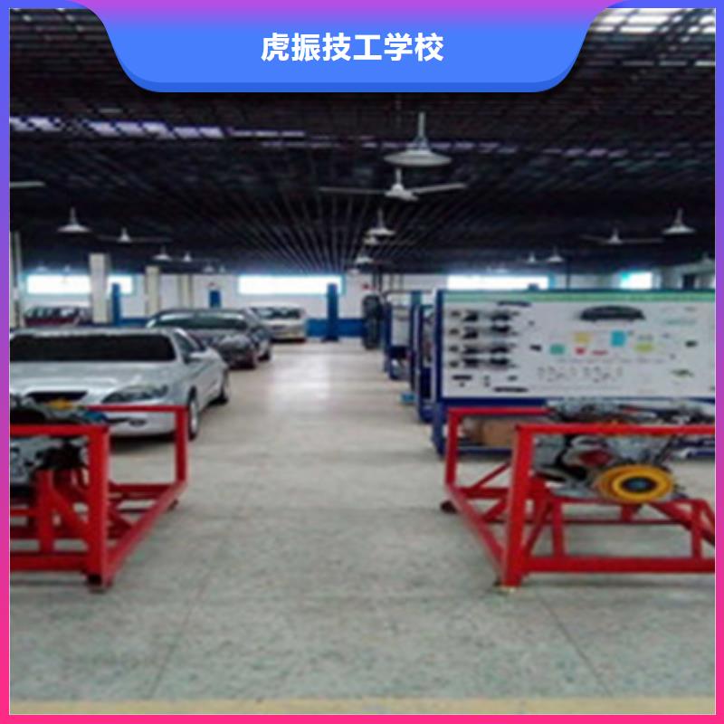 汽修培训装载机铲车驾驶培训免费试学