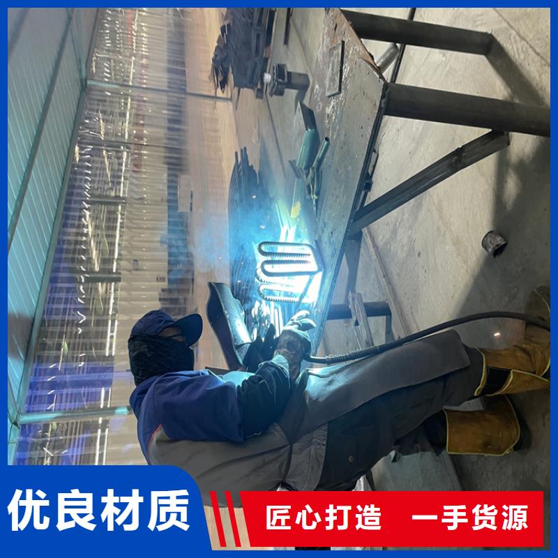 桥梁护栏立柱桥梁防撞护栏大量现货供应