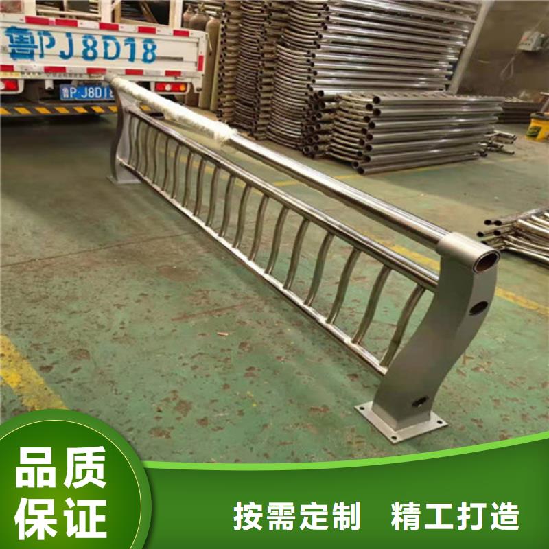 护栏中央分隔栏细节之处更加用心