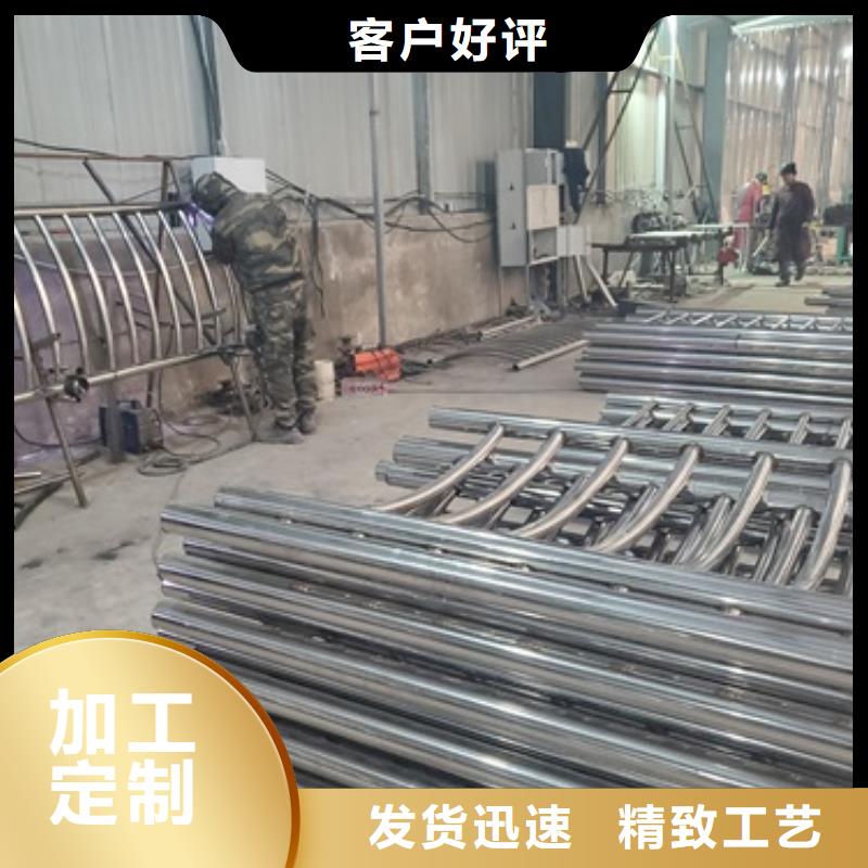 不锈钢复合管护栏热镀锌立柱厂家实力大
