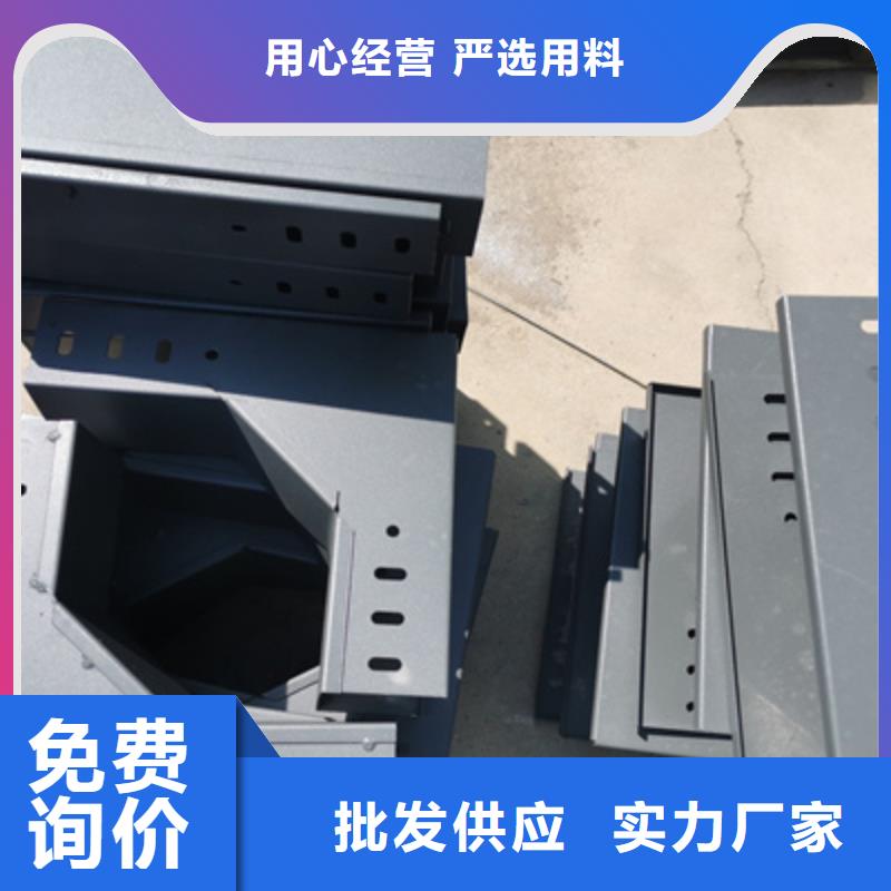 大跨距电缆桥架附近的工厂5分钟前更新