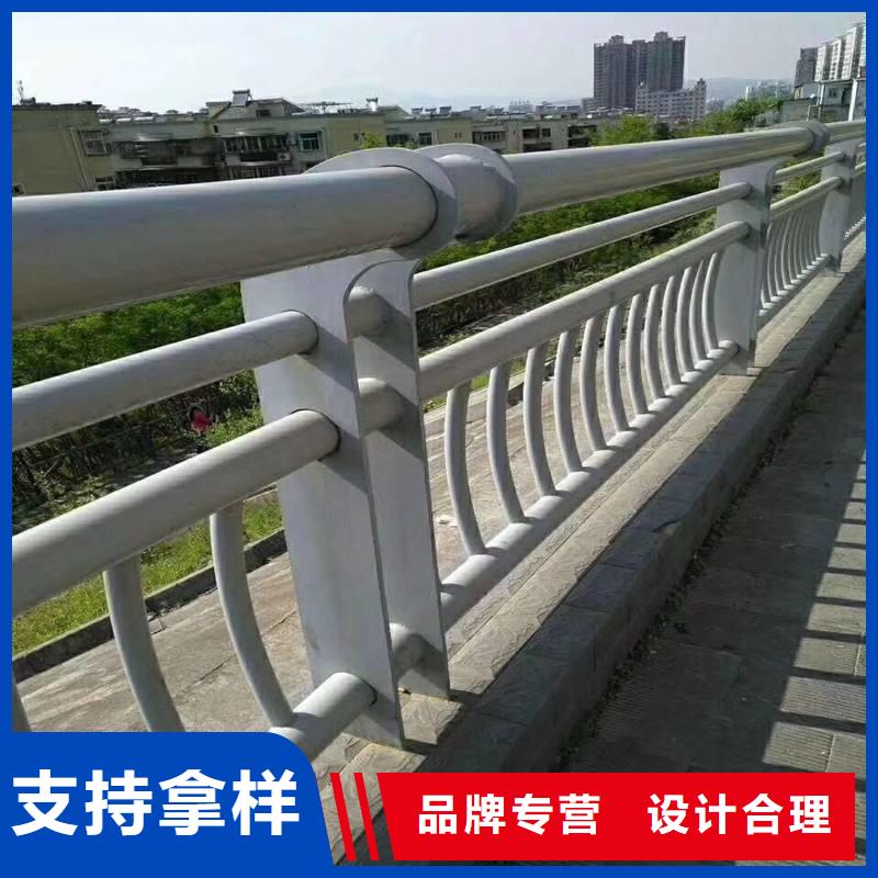 防撞护栏镀锌管护栏原厂制造