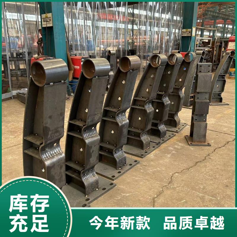 护栏镀锌波形护栏专业的生产厂家