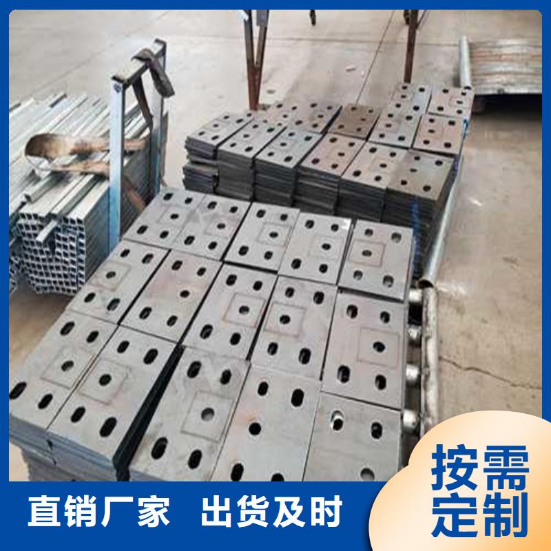 护栏1镀锌波形护栏讲信誉保质量