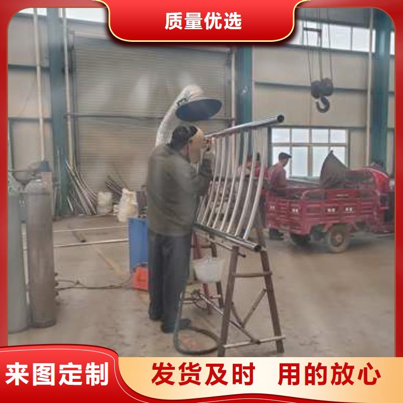 护栏灯光防撞护栏实体厂家