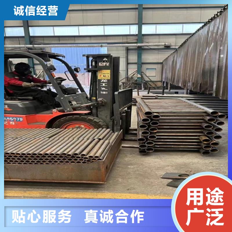 灯光护栏-热镀锌立柱经验丰富品质可靠