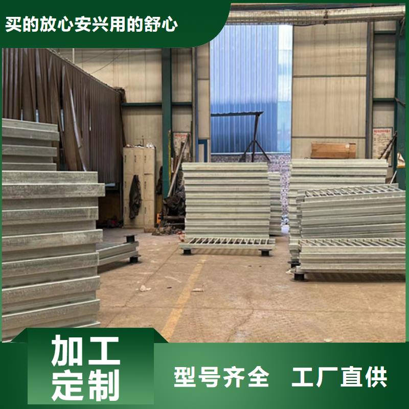 灯光护栏立柱桥梁防撞护栏客户满意度高