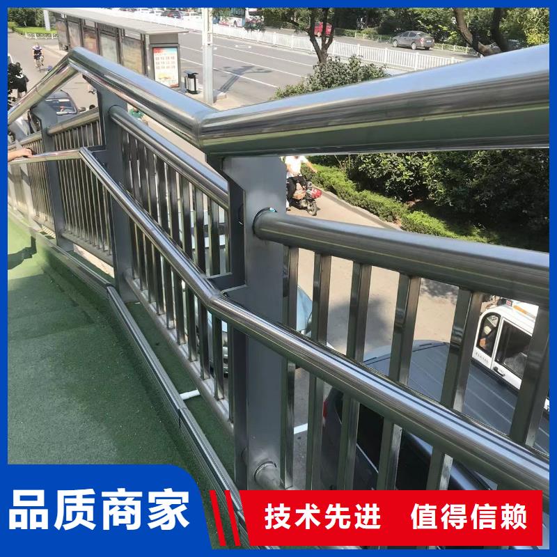 钢丝绳护栏人车分流栏的图文介绍