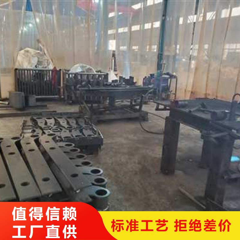 生产灯光护栏的厂家