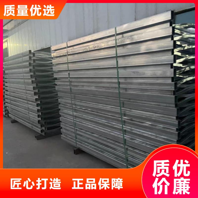 护栏桥梁防撞护栏厂严格把控每一处细节