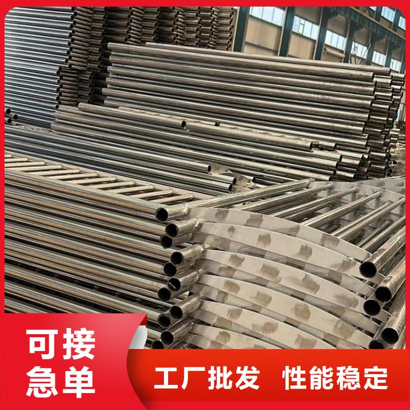人行道护栏-镀锌喷塑防撞栏质量无忧