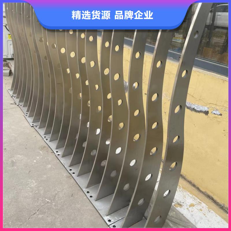人行道护栏防撞立柱满足客户所需