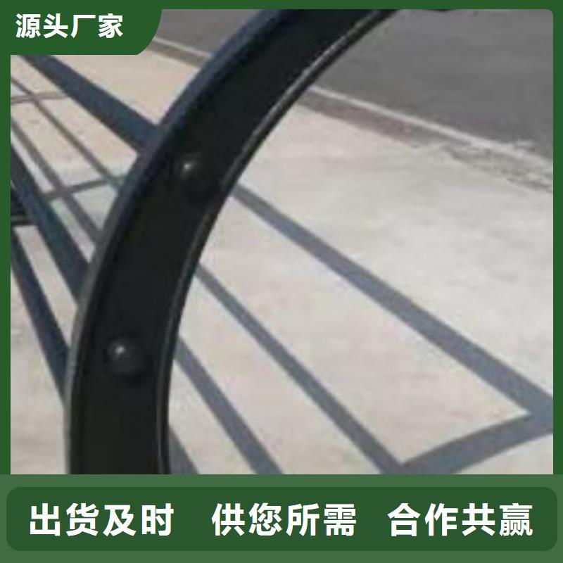 护栏灯光防撞护栏厂家拥有先进的设备