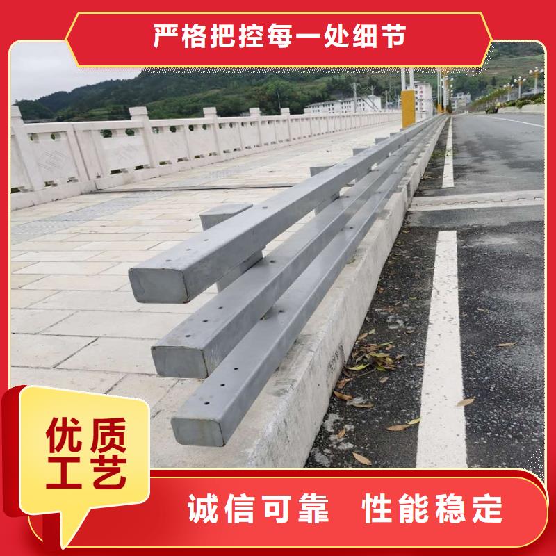 护栏厂家钢板立柱工厂自营