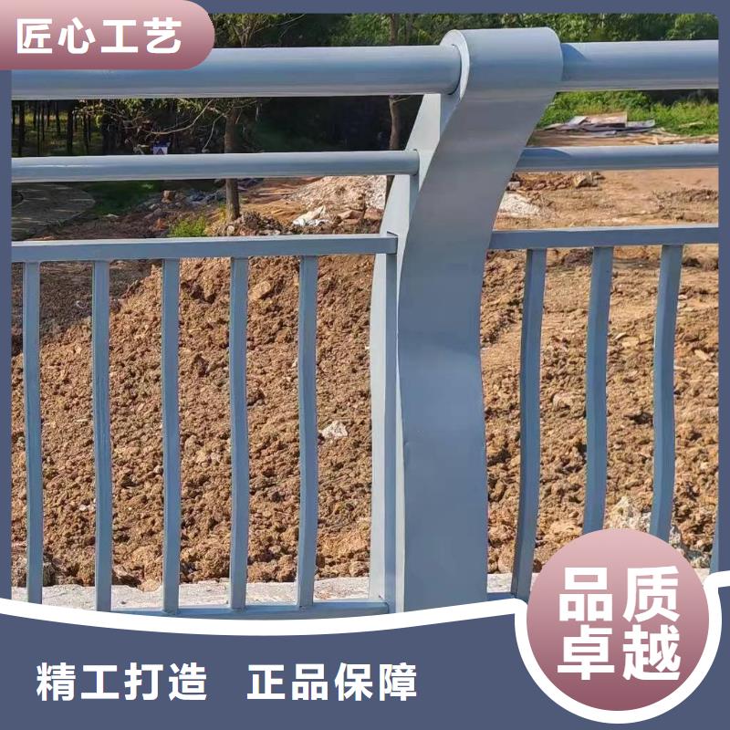 五指山市仿木纹河道护栏栏杆不锈钢河道栏杆非标加工定制