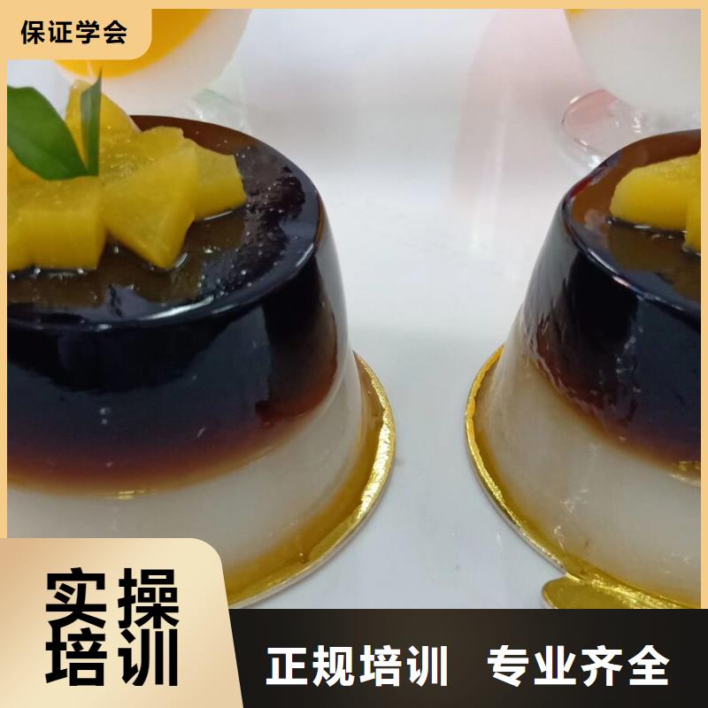 西点学校虎振挖掘机学校就业前景好