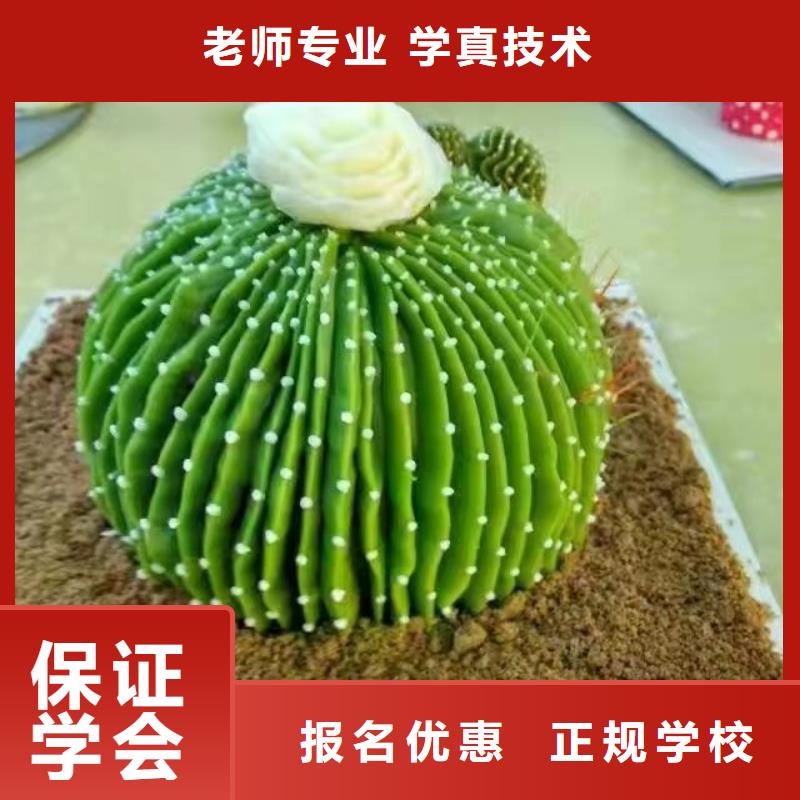 西点学校虎振挖掘机学校就业前景好