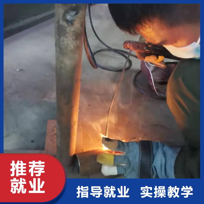 焊工学校挖掘机教学正规学校