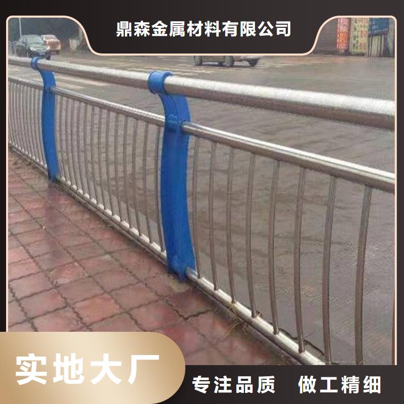 桥梁护栏灯光防撞护栏厂家直营