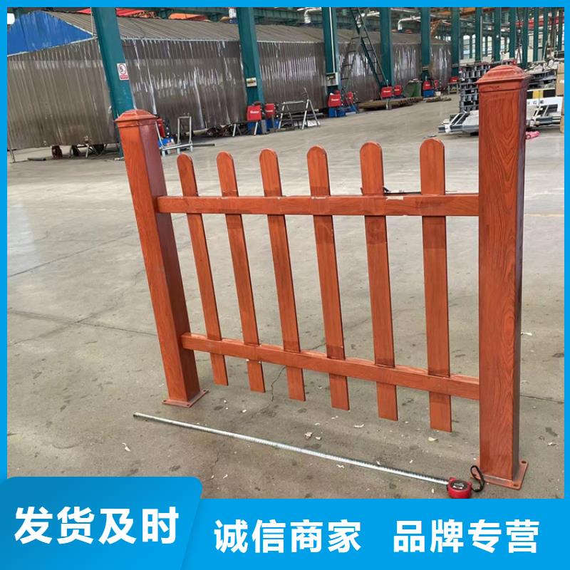 道路防撞护栏_不锈钢栏杆海量货源