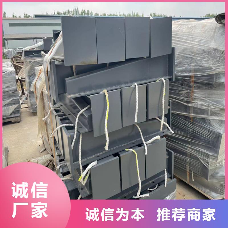 道路防撞护栏【热镀锌立柱】定金锁价
