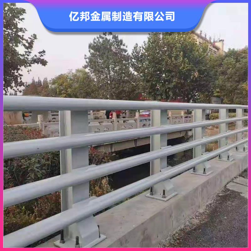 防撞护栏热镀锌立柱老客户钟爱