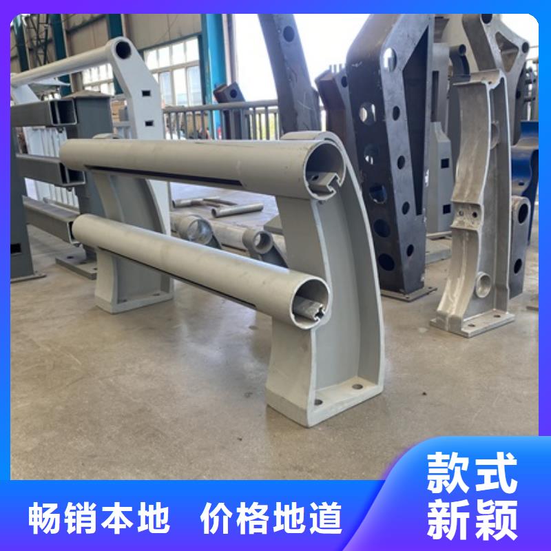 1道路护栏细节严格凸显品质