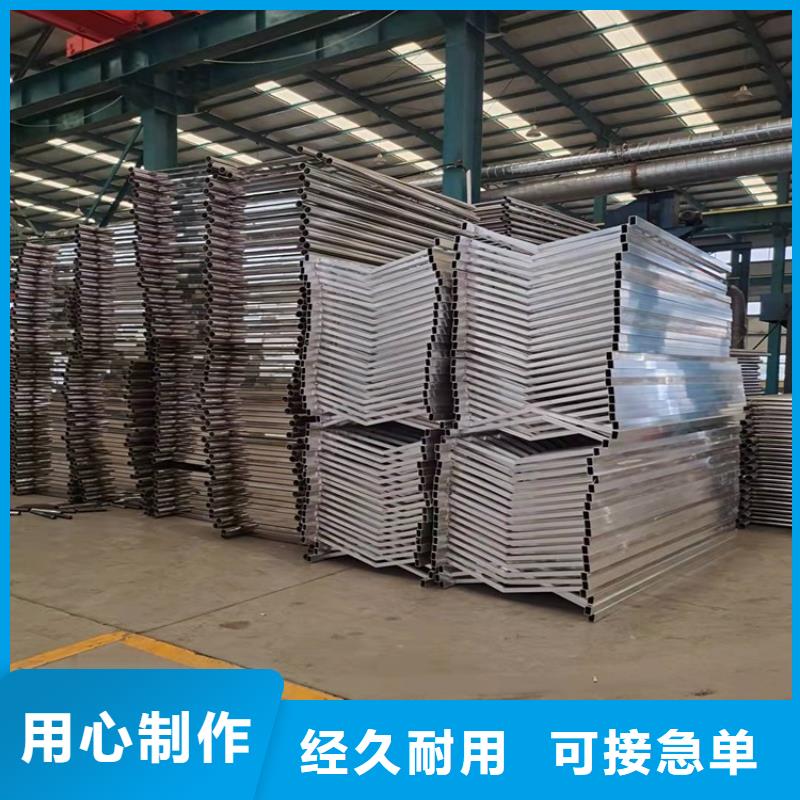 1道路护栏细节严格凸显品质