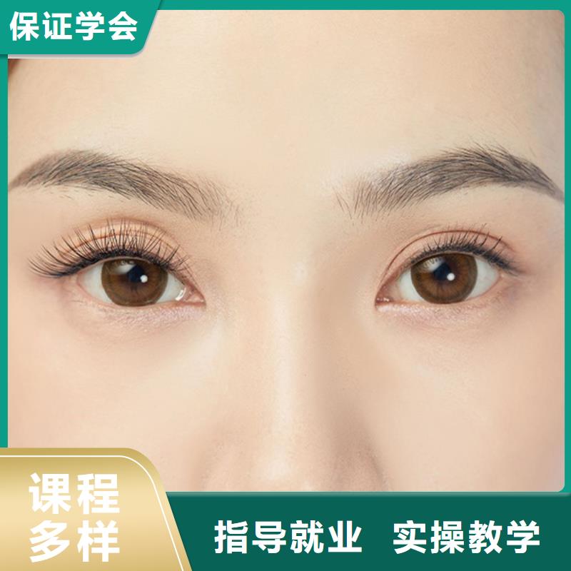 纹绣,化妆培训学校就业前景好