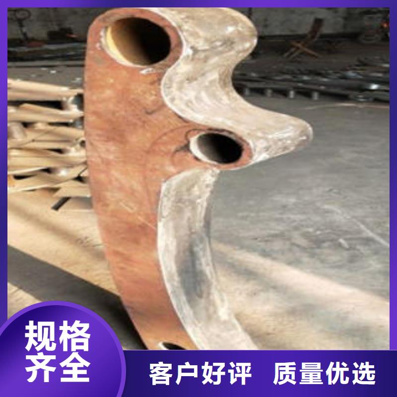 道路隔离栏杆不锈钢复合管护栏批发价格检验发货