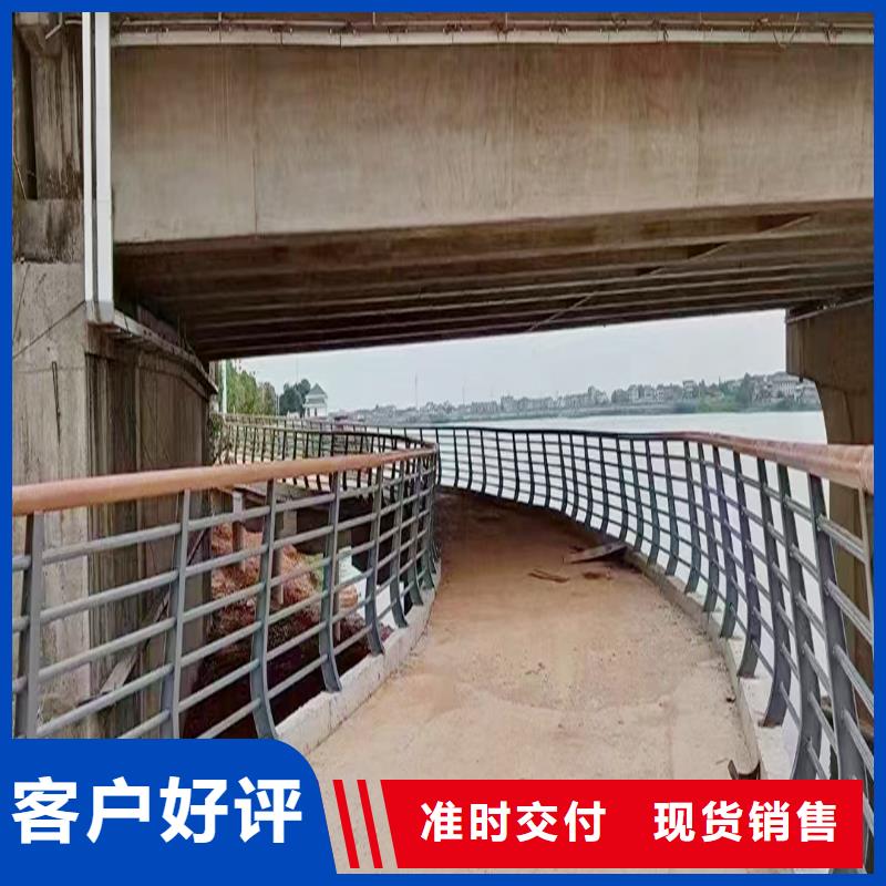 防撞灯光护栏精心同行低价桥梁灯光护栏
